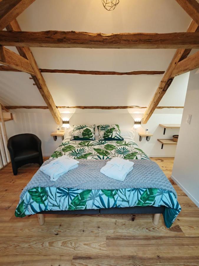 A La Memoire De Merlin & Spa Saint-Malon-sur-Mel المظهر الخارجي الصورة