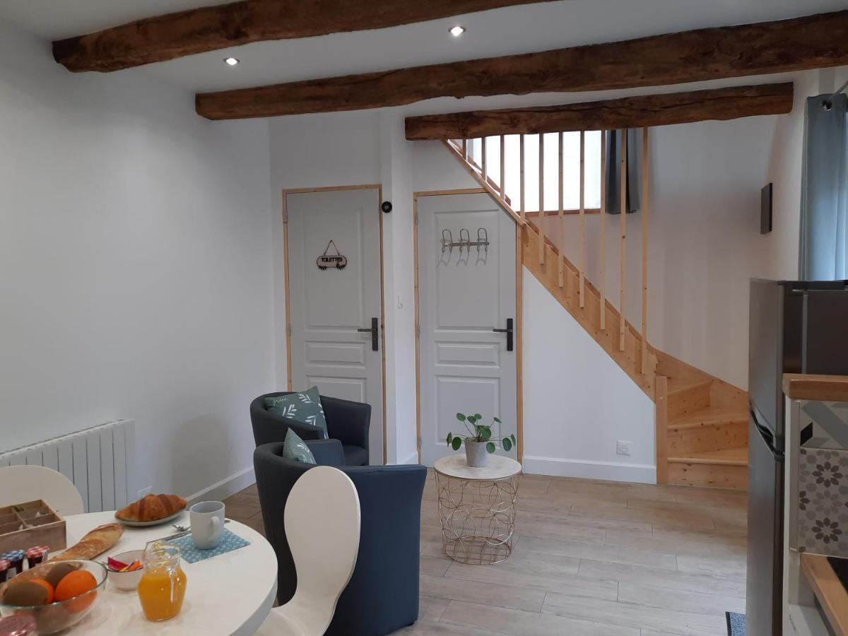 A La Memoire De Merlin & Spa Saint-Malon-sur-Mel المظهر الخارجي الصورة